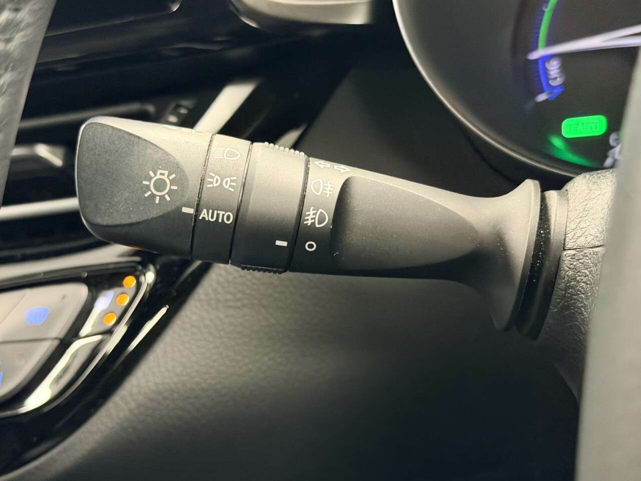 2022 TOYOTA C-HR 2022 TOYOTA C-HR