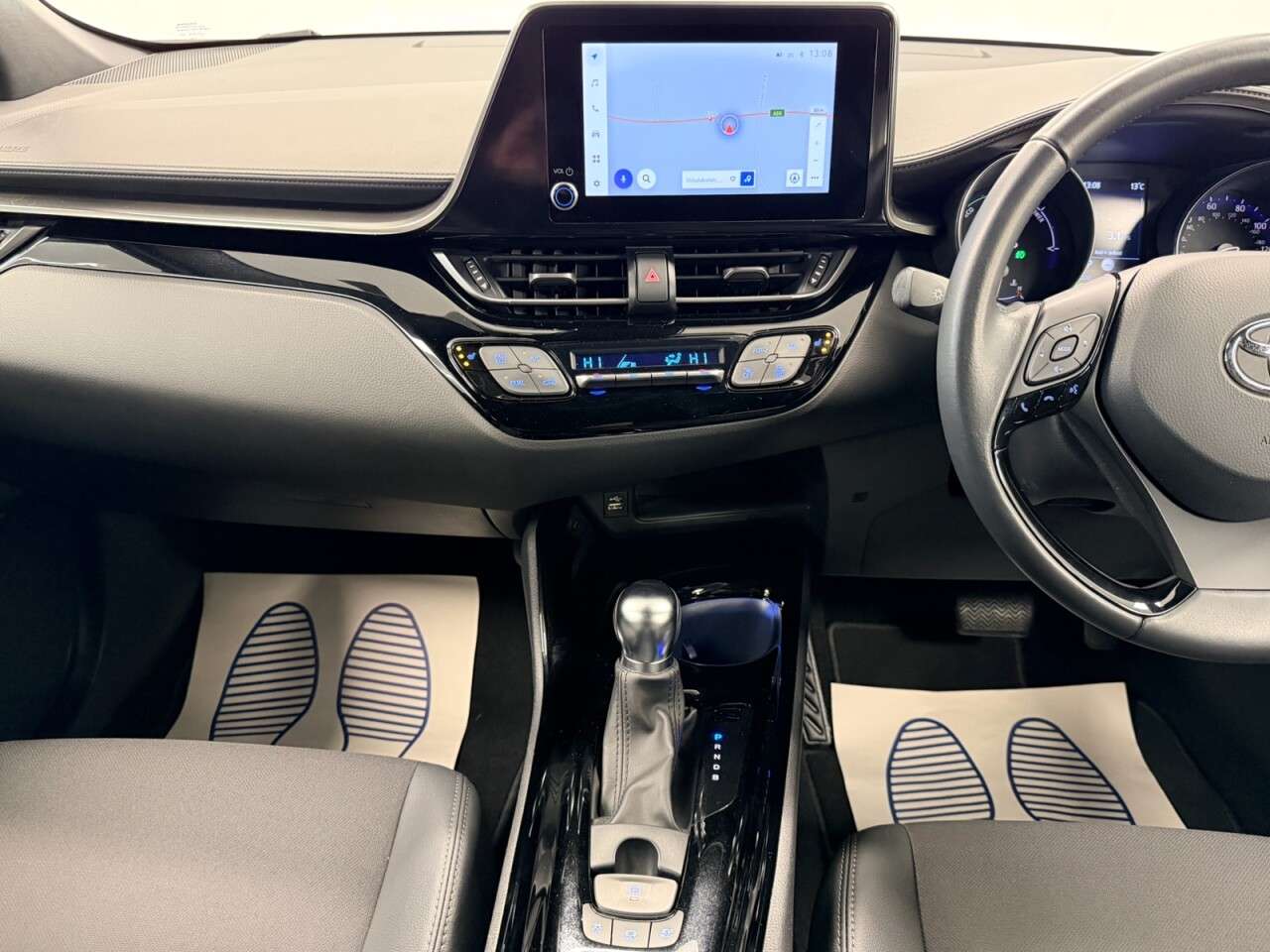 2022 TOYOTA C-HR 2022 TOYOTA C-HR