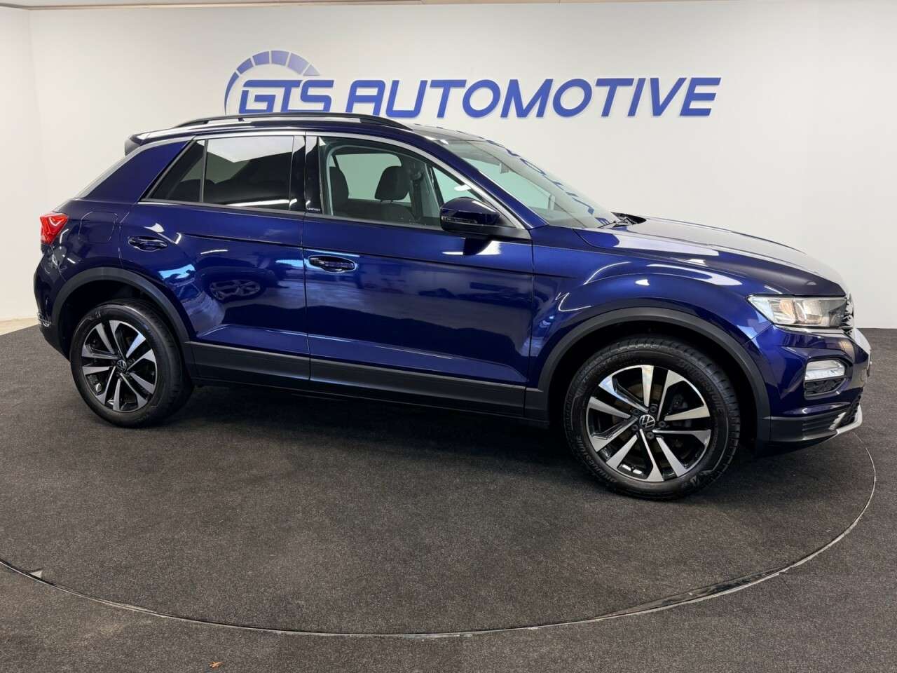 2021 VOLKSWAGEN T-ROC 2021 VOLKSWAGEN T-ROC