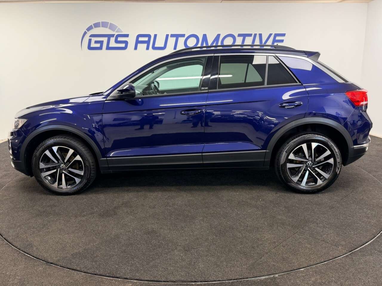 2021 VOLKSWAGEN T-ROC 2021 VOLKSWAGEN T-ROC