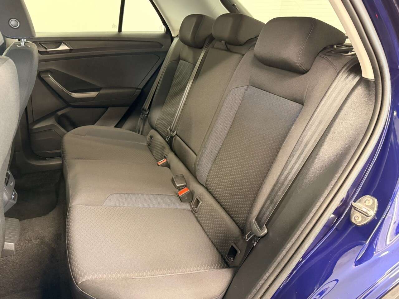 2021 VOLKSWAGEN T-ROC 2021 VOLKSWAGEN T-ROC