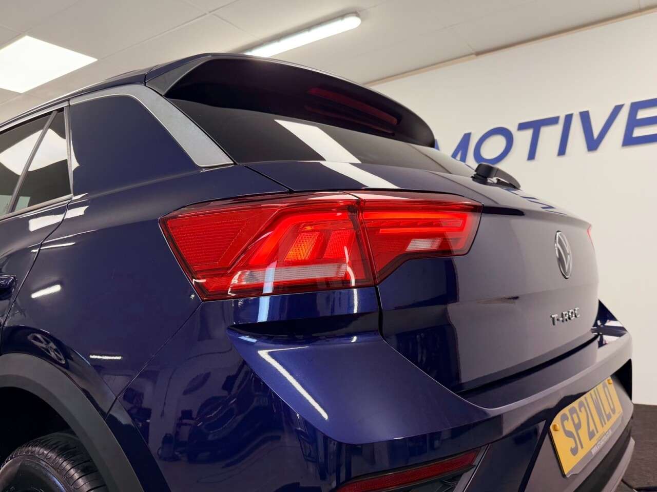 2021 VOLKSWAGEN T-ROC 2021 VOLKSWAGEN T-ROC