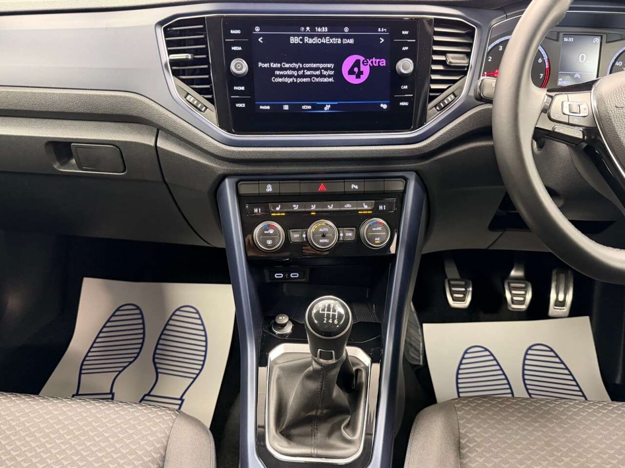 2021 VOLKSWAGEN T-ROC 2021 VOLKSWAGEN T-ROC