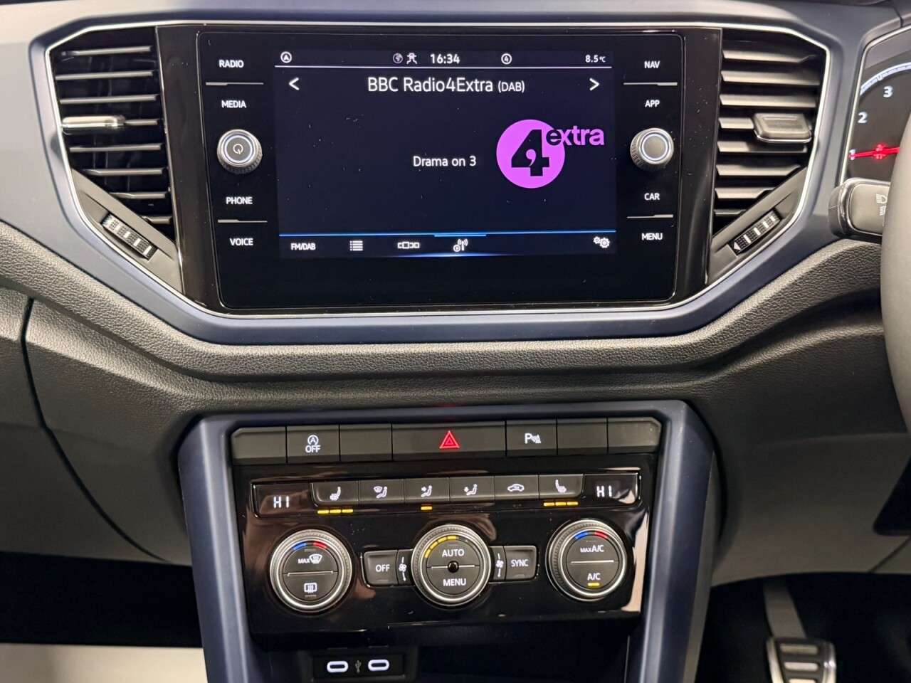 2021 VOLKSWAGEN T-ROC 2021 VOLKSWAGEN T-ROC