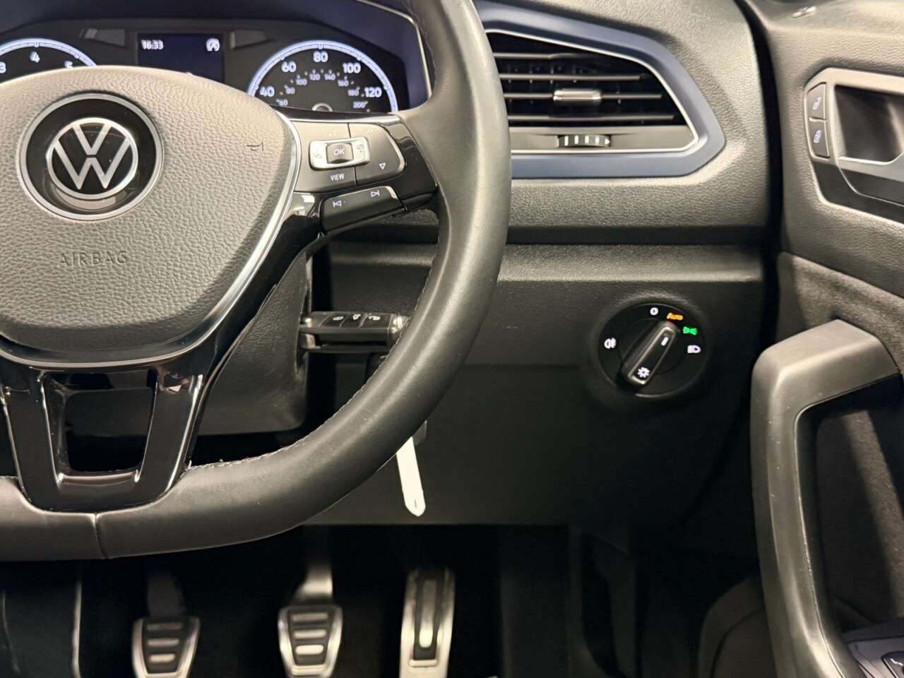 2021 VOLKSWAGEN T-ROC 2021 VOLKSWAGEN T-ROC