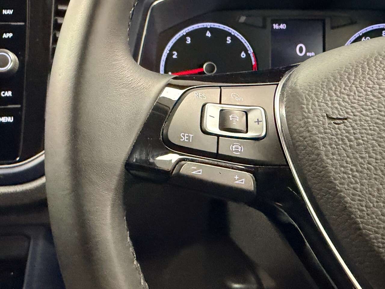 2021 VOLKSWAGEN T-ROC 2021 VOLKSWAGEN T-ROC