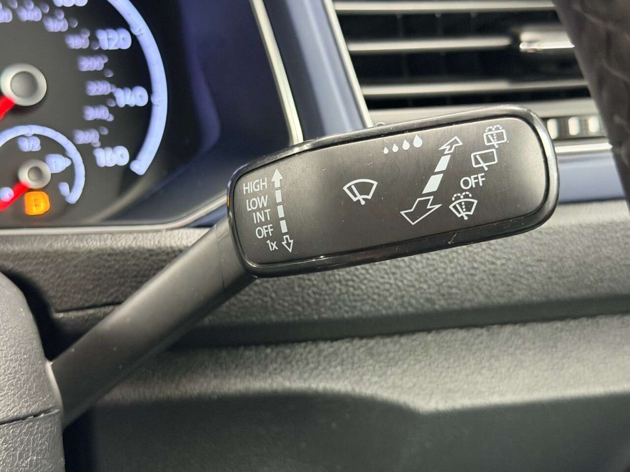 2021 VOLKSWAGEN T-ROC 2021 VOLKSWAGEN T-ROC