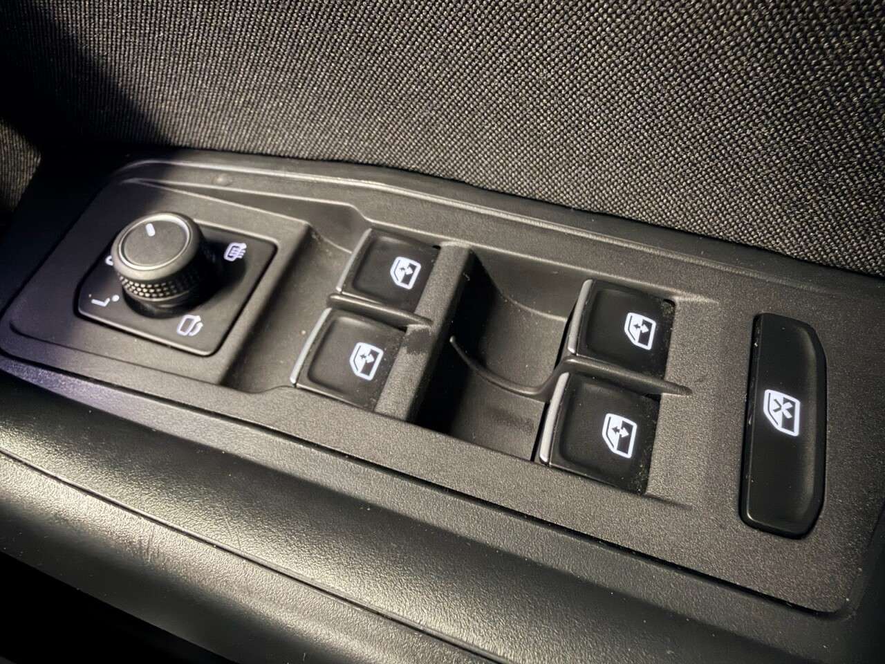 2021 VOLKSWAGEN T-ROC 2021 VOLKSWAGEN T-ROC