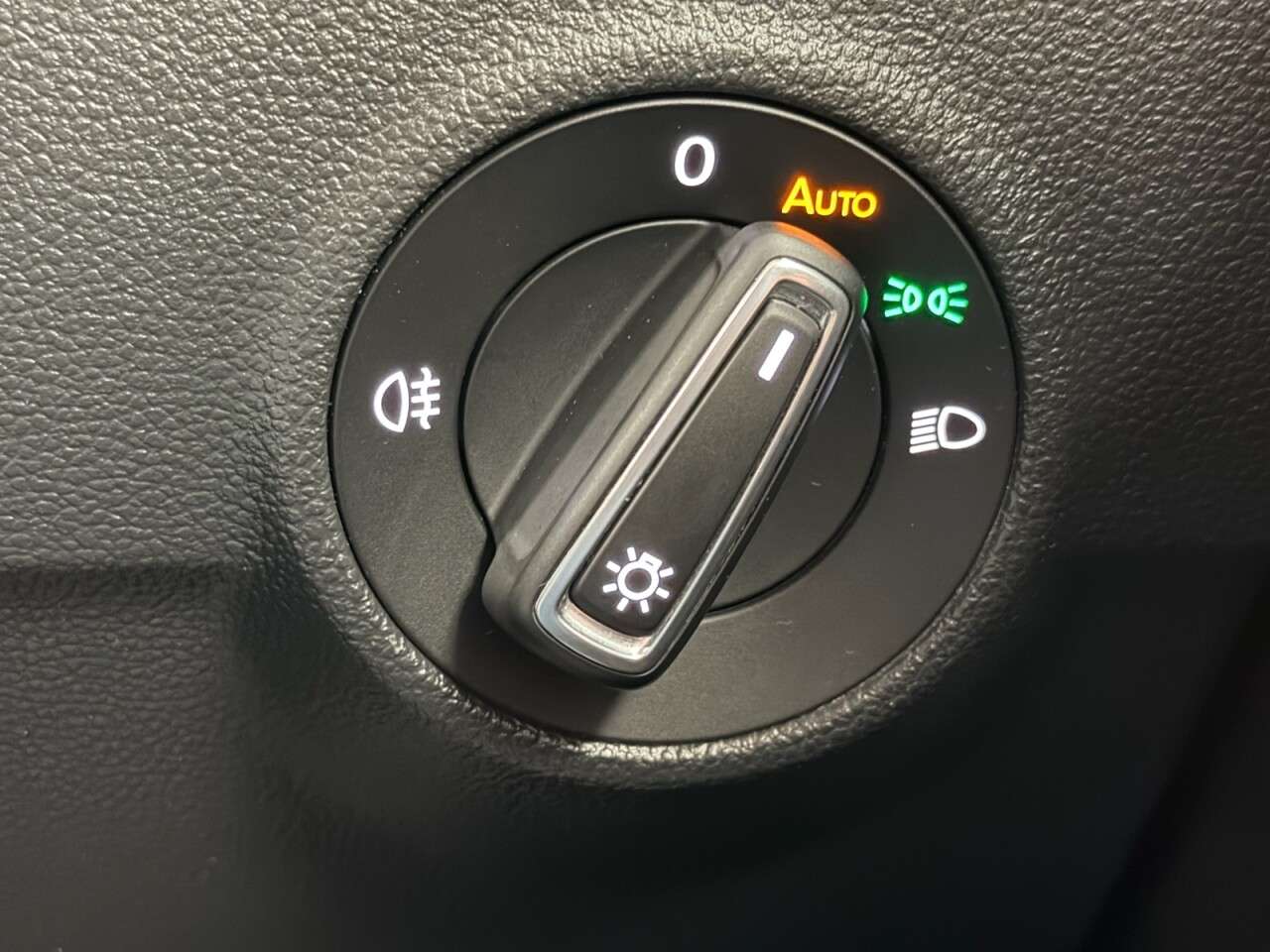 2021 VOLKSWAGEN T-ROC 2021 VOLKSWAGEN T-ROC