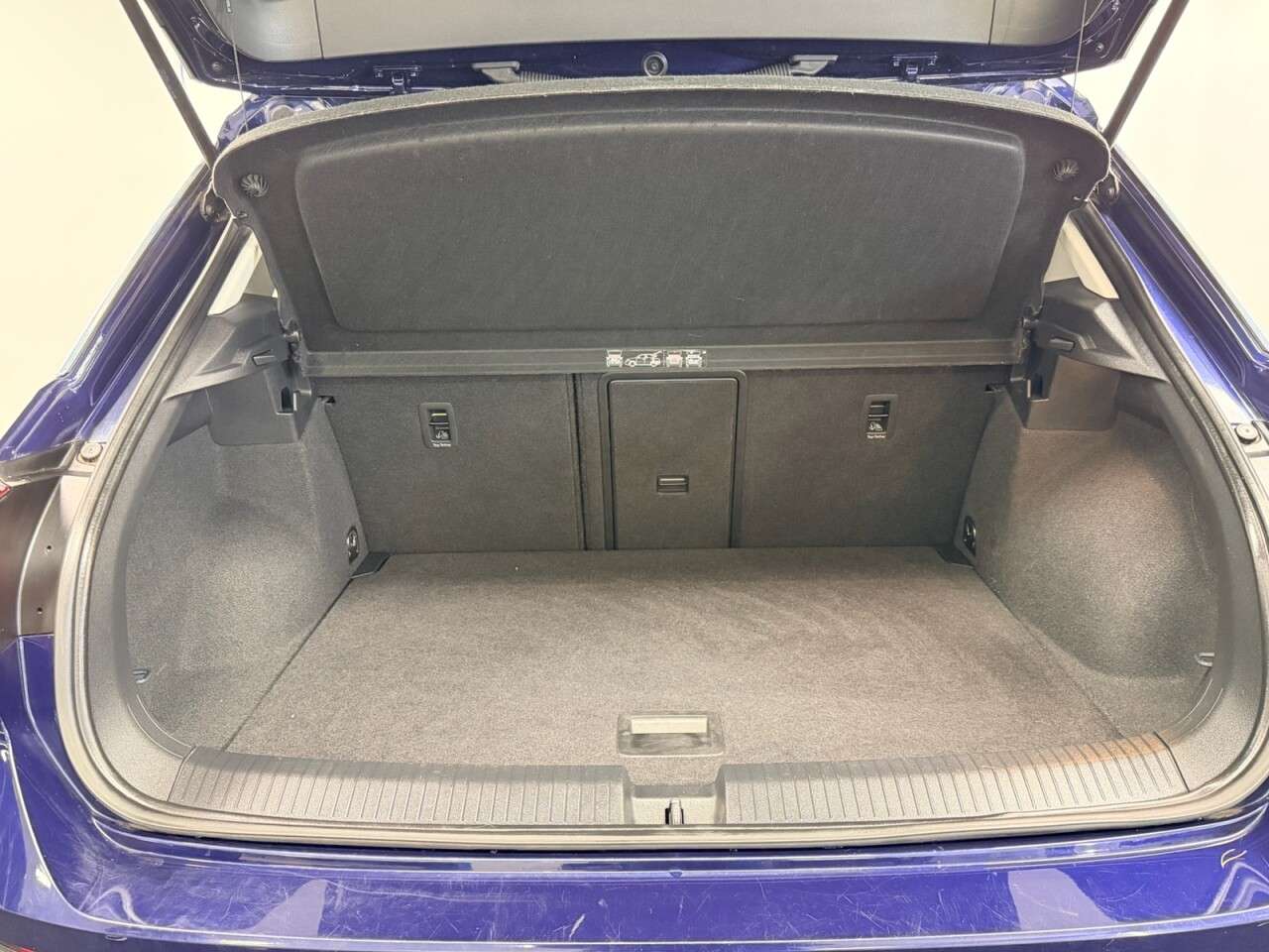 2021 VOLKSWAGEN T-ROC 2021 VOLKSWAGEN T-ROC