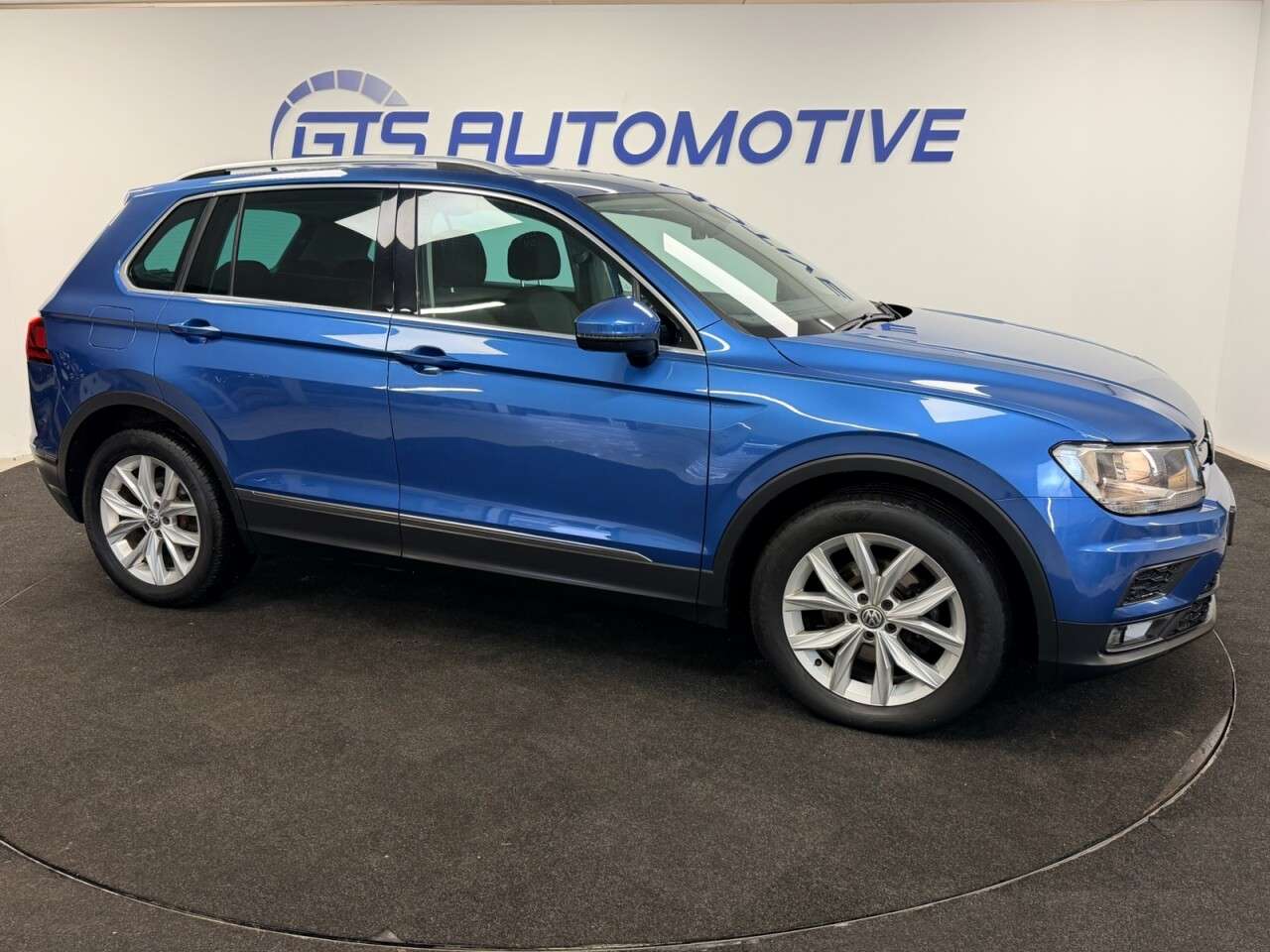 2018 VOLKSWAGEN TIGUAN 2018 VOLKSWAGEN TIGUAN