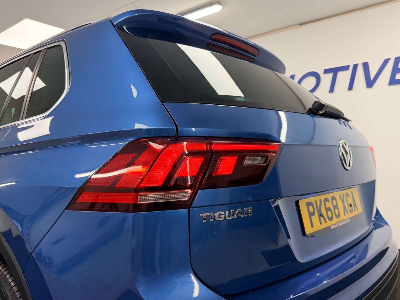 2018 VOLKSWAGEN TIGUAN 2018 VOLKSWAGEN TIGUAN