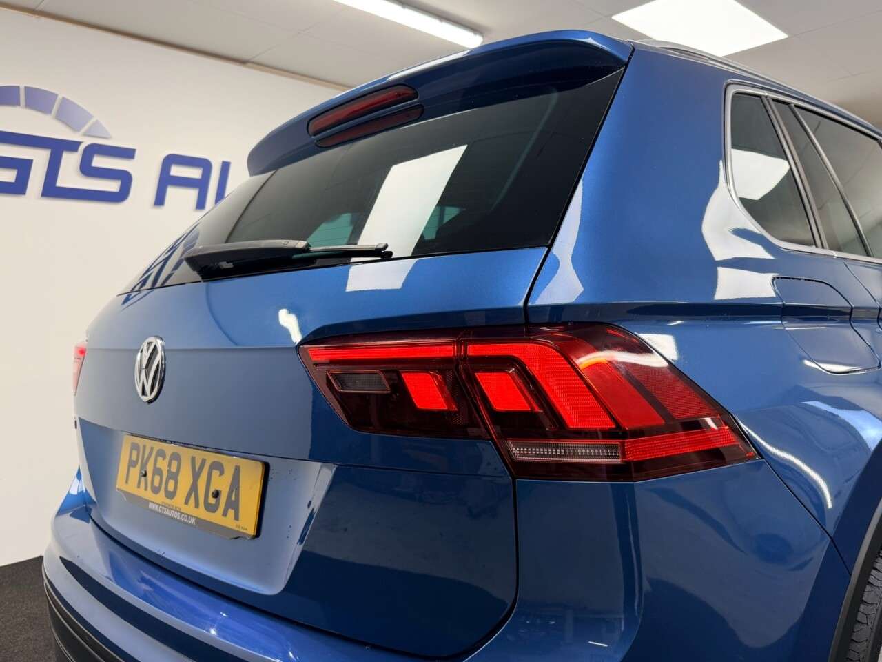 2018 VOLKSWAGEN TIGUAN 2018 VOLKSWAGEN TIGUAN