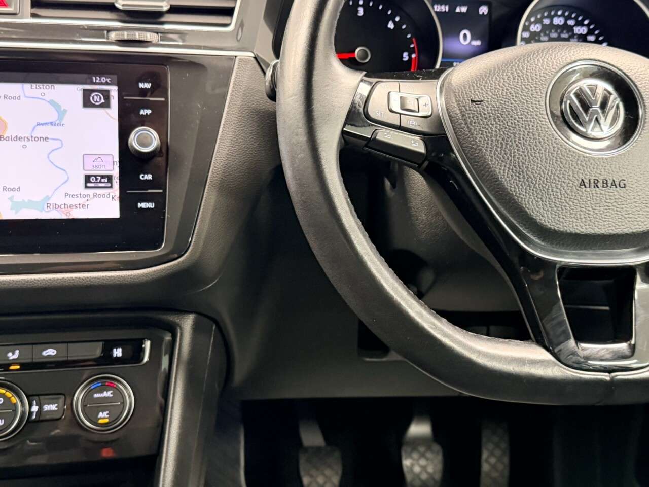 2018 VOLKSWAGEN TIGUAN 2018 VOLKSWAGEN TIGUAN