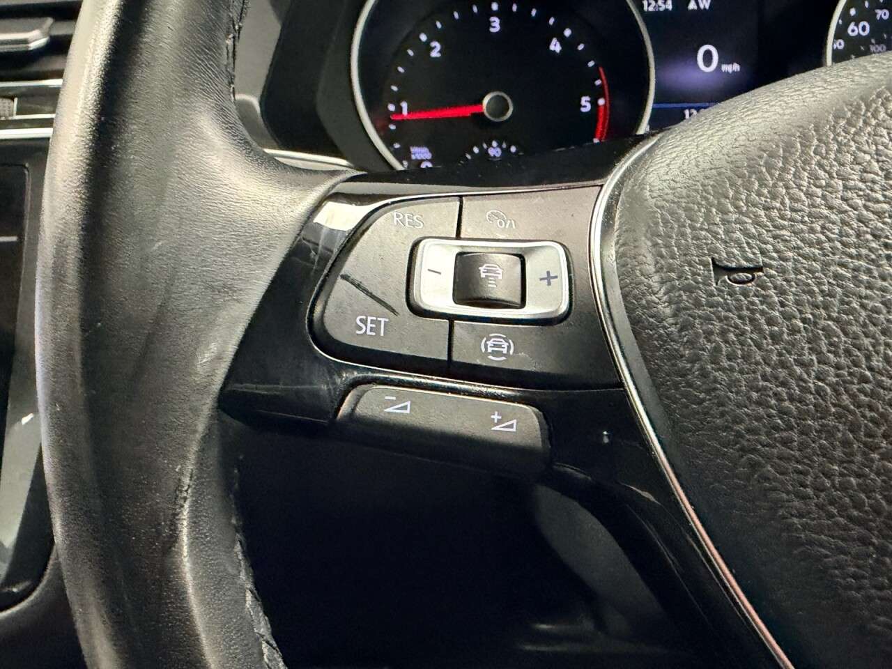 2018 VOLKSWAGEN TIGUAN 2018 VOLKSWAGEN TIGUAN