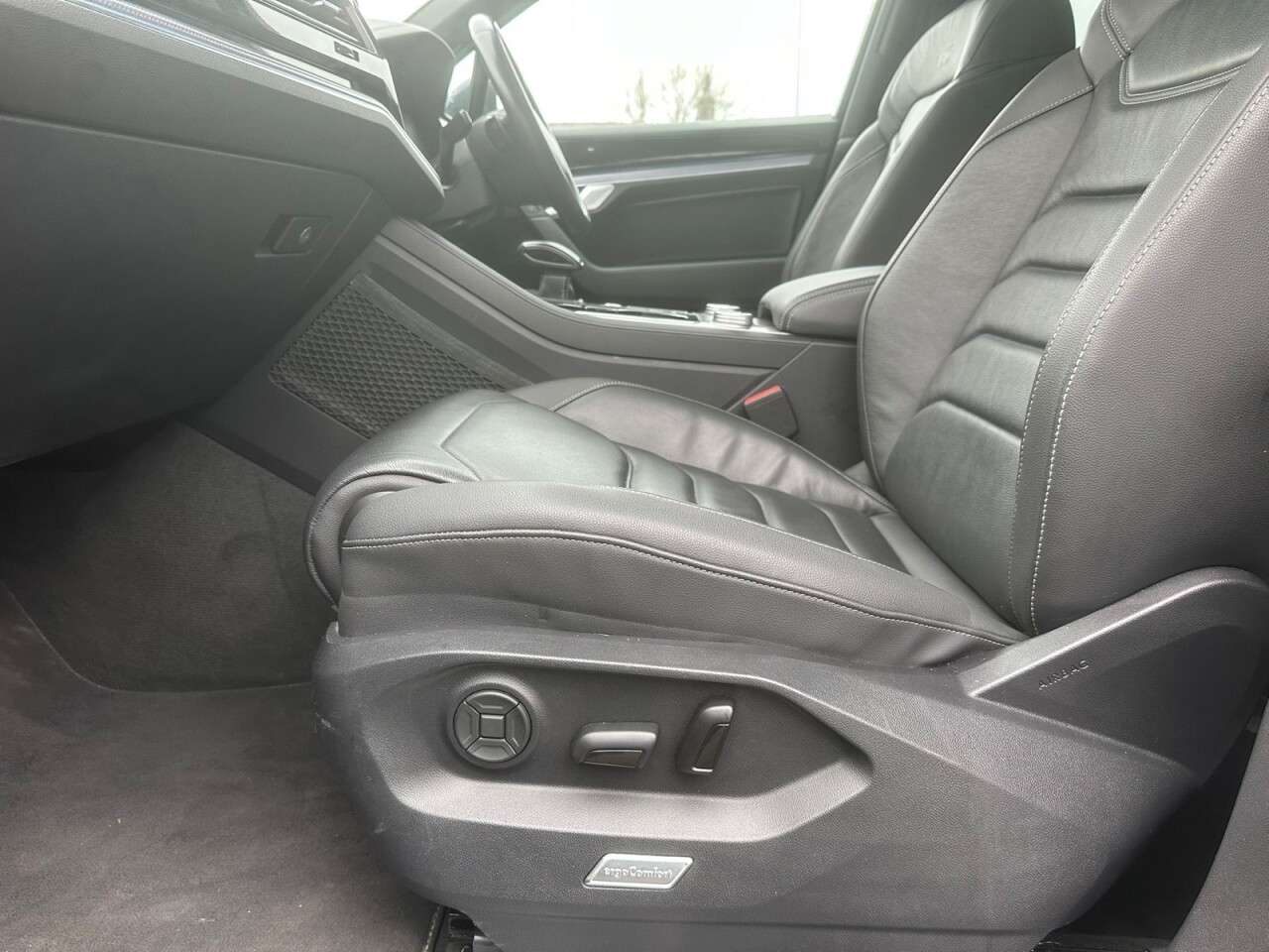 2019 VOLKSWAGEN TOUAREG 2019 VOLKSWAGEN TOUAREG