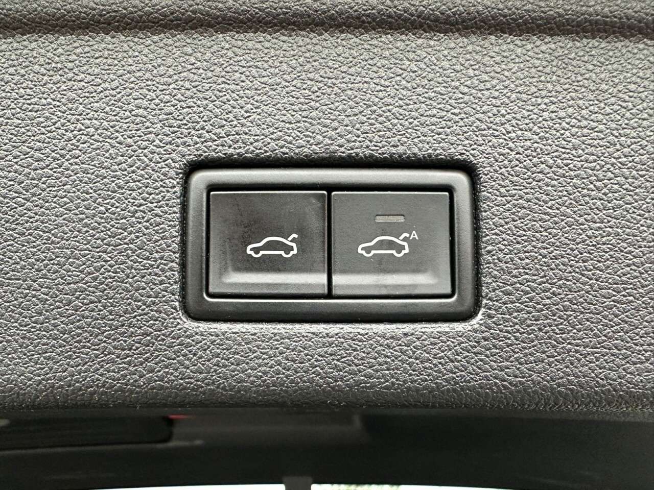 2019 VOLKSWAGEN TOUAREG 2019 VOLKSWAGEN TOUAREG