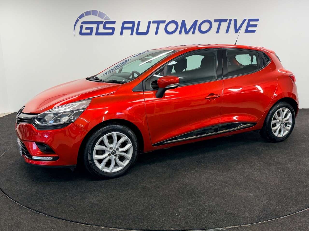 2018 RENAULT CLIO 2018 RENAULT CLIO