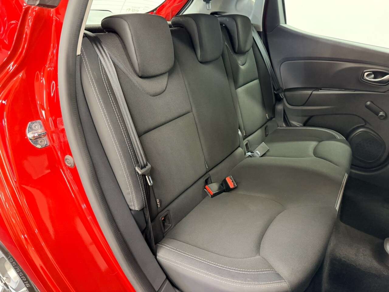 2018 RENAULT CLIO 2018 RENAULT CLIO