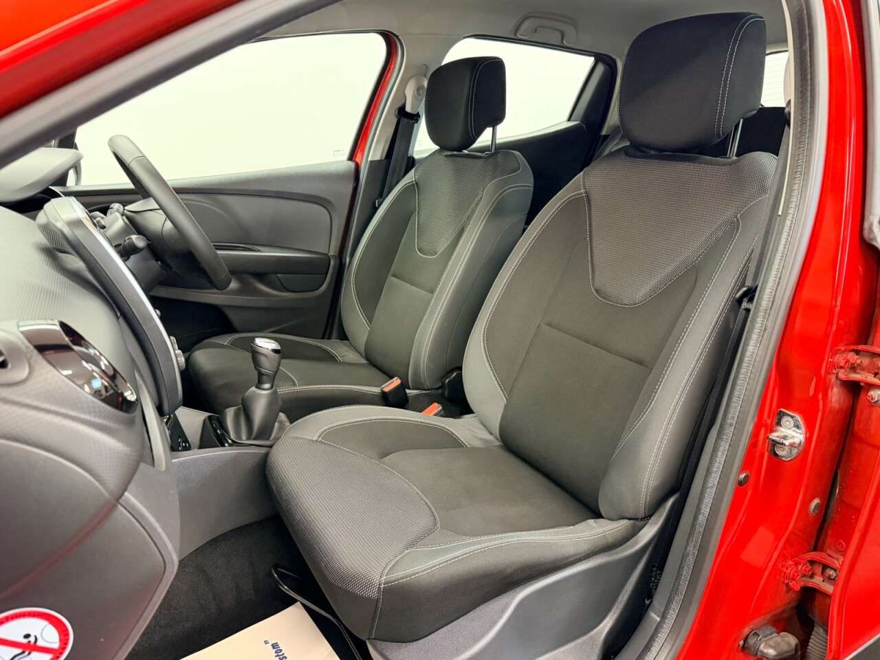 2018 RENAULT CLIO 2018 RENAULT CLIO