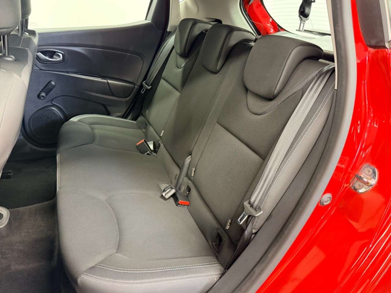 2018 RENAULT CLIO 2018 RENAULT CLIO