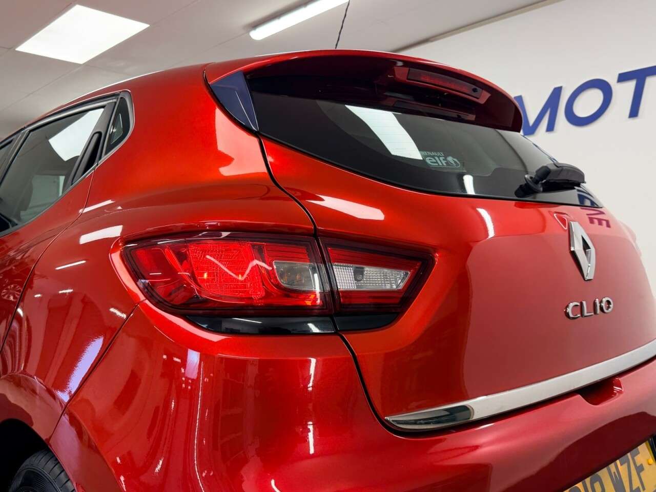 2018 RENAULT CLIO 2018 RENAULT CLIO