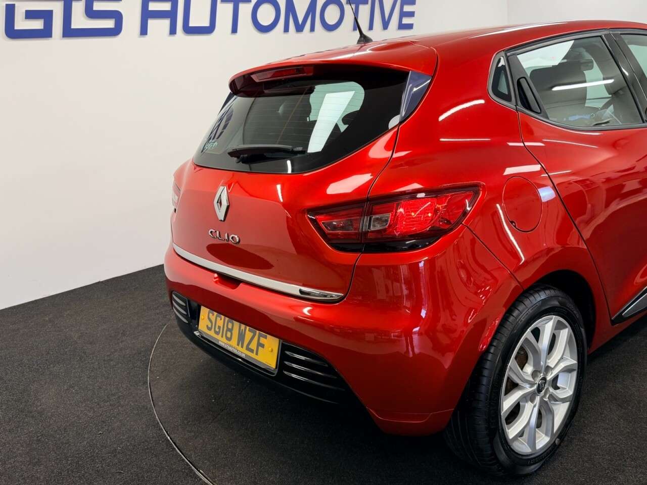 2018 RENAULT CLIO 2018 RENAULT CLIO