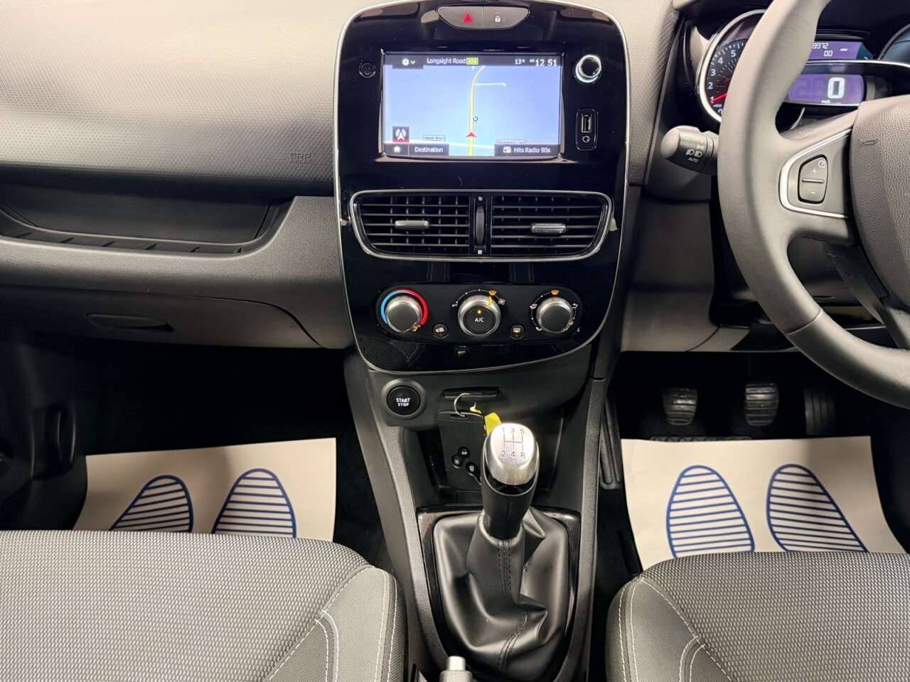 2018 RENAULT CLIO 2018 RENAULT CLIO