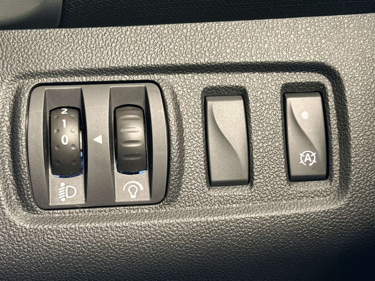 2018 RENAULT CLIO 2018 RENAULT CLIO