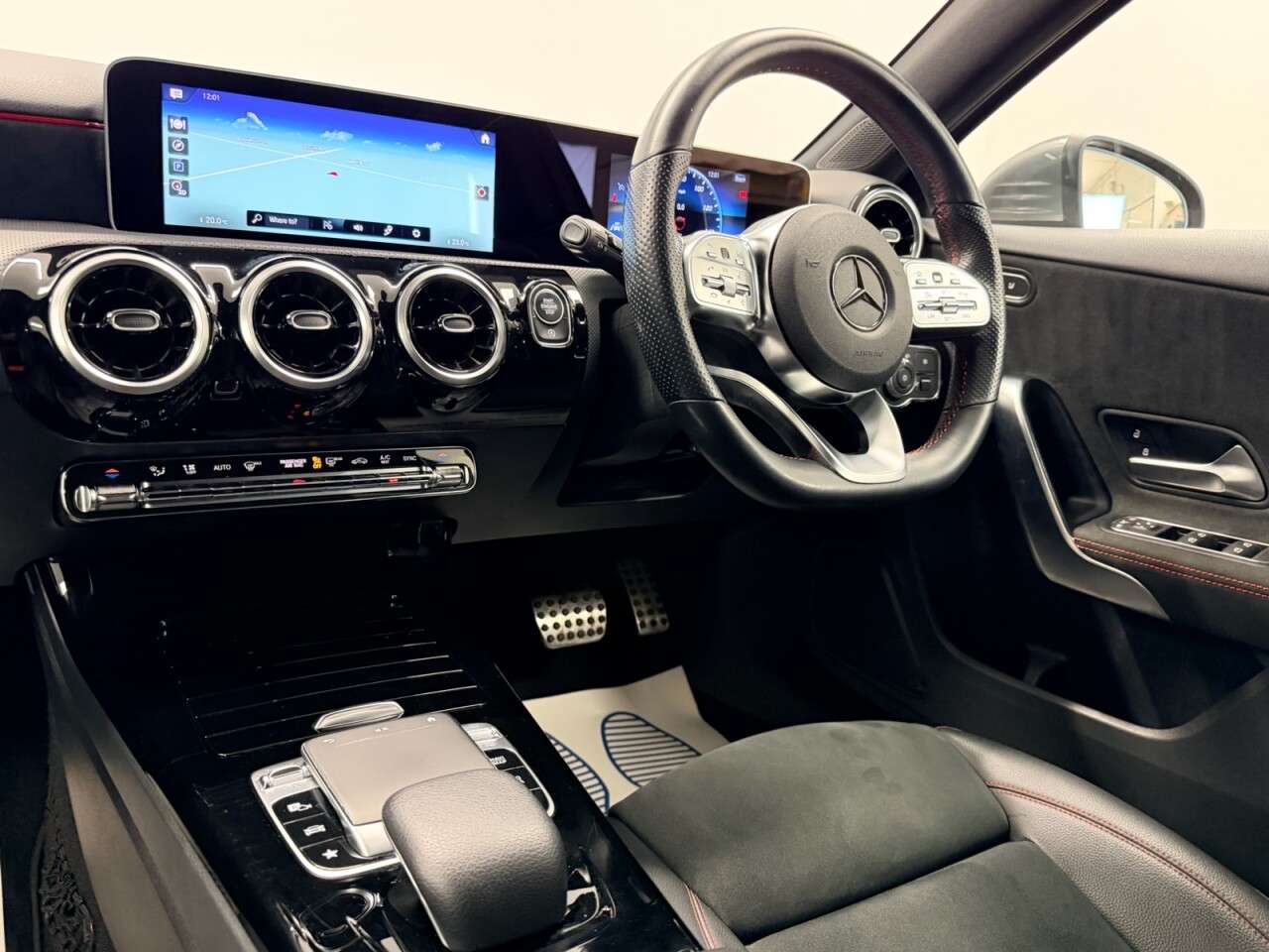 2019 MERCEDES-BENZ A CLASS 2019 MERCEDES-BENZ A CLASS