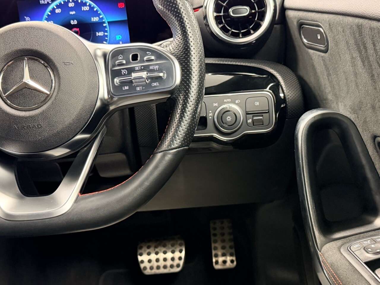 2019 MERCEDES-BENZ A CLASS 2019 MERCEDES-BENZ A CLASS