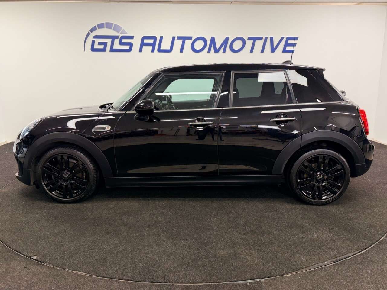 2018 MINI HATCH 2018 MINI HATCH