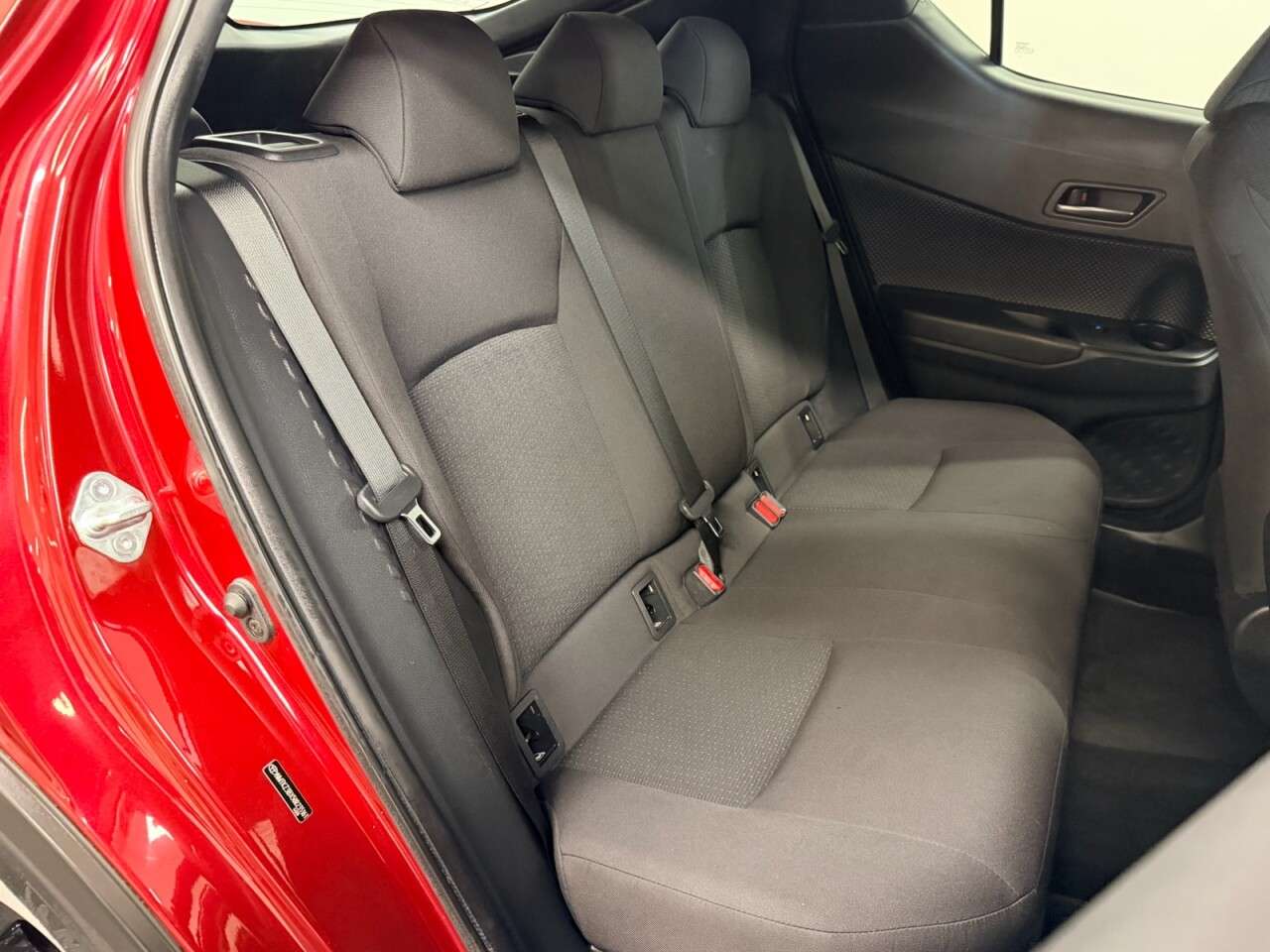 2019 TOYOTA C-HR 2019 TOYOTA C-HR