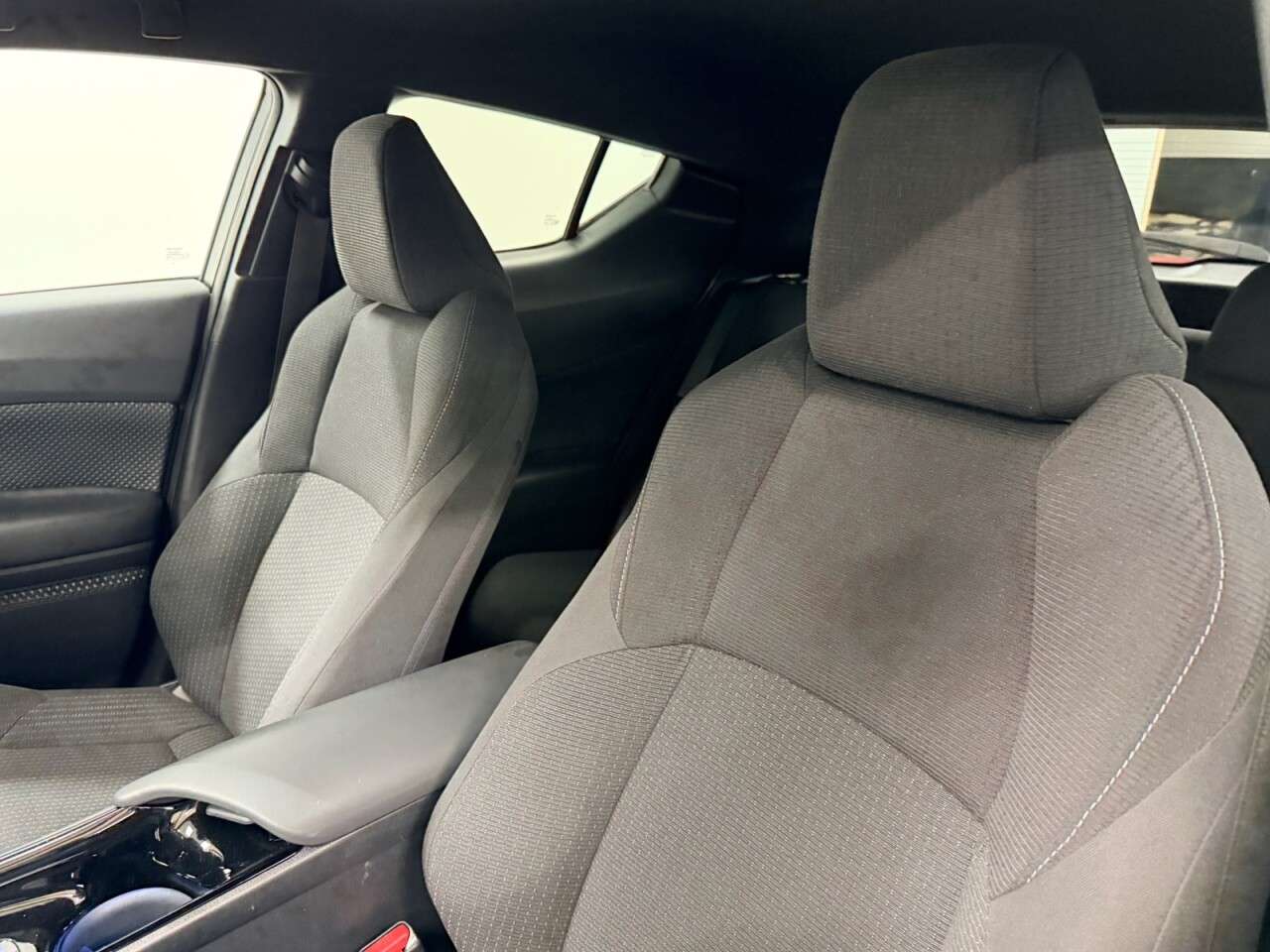 2019 TOYOTA C-HR 2019 TOYOTA C-HR