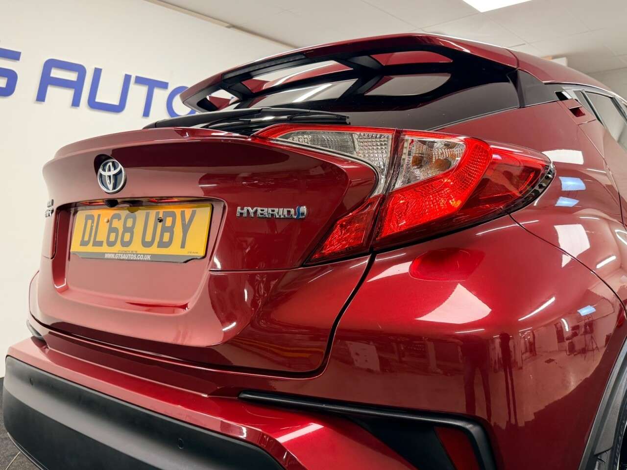 2019 TOYOTA C-HR 2019 TOYOTA C-HR