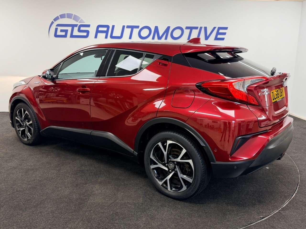 2019 TOYOTA C-HR 2019 TOYOTA C-HR