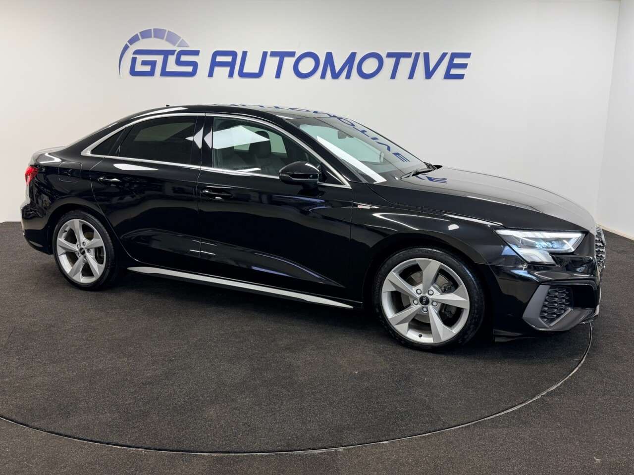 A 2021 AUDI A3 SALOON 1.5 TFSI 35 S-LINE S-TRONIC AUTO 150 BHP + SAT NAV + LEATHER + APPLE PLAY S A 2021 AUDI A3 SALOON 1.5 TFSI 35 S-LINE S-TRONIC AUTO 150 BHP + SAT NAV + LEATHER + APPLE PLAY S