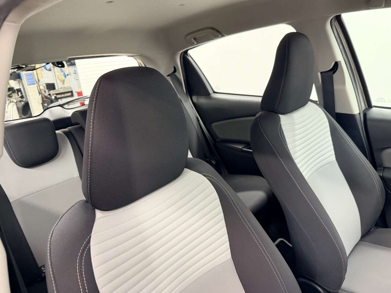 2017 TOYOTA YARIS 2017 TOYOTA YARIS