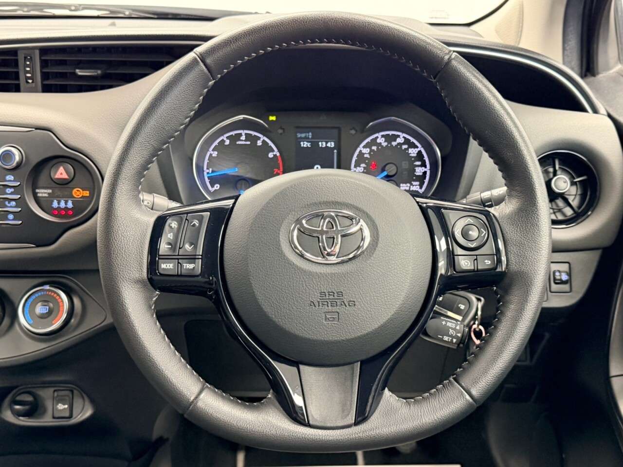 2017 TOYOTA YARIS 2017 TOYOTA YARIS