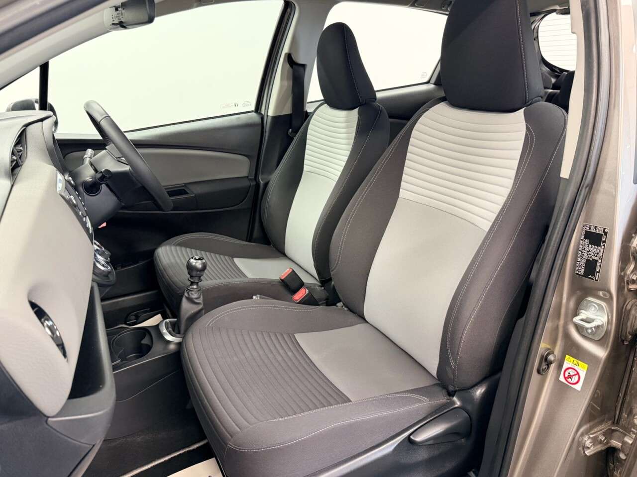 2017 TOYOTA YARIS 2017 TOYOTA YARIS