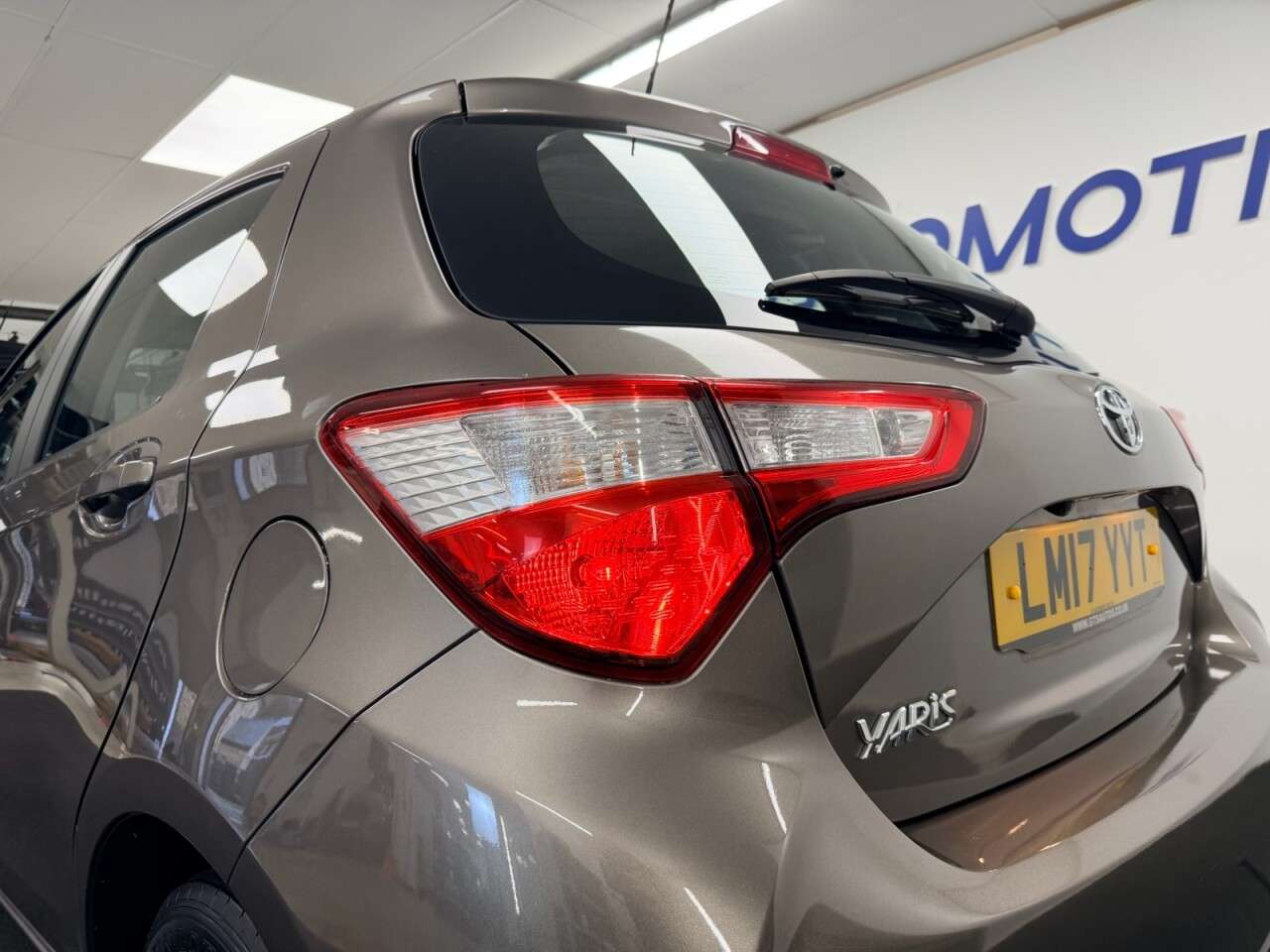 2017 TOYOTA YARIS 2017 TOYOTA YARIS