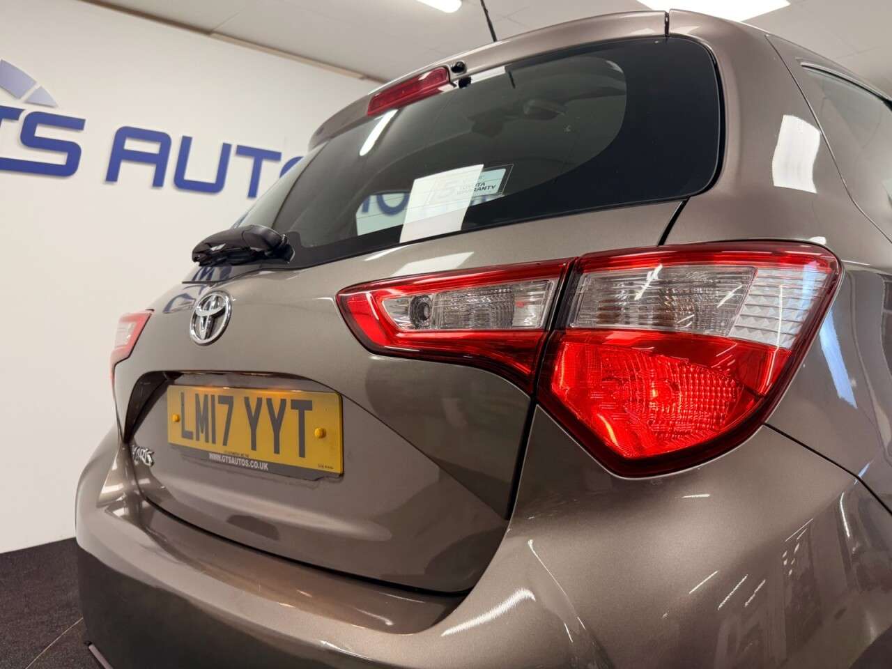 2017 TOYOTA YARIS 2017 TOYOTA YARIS