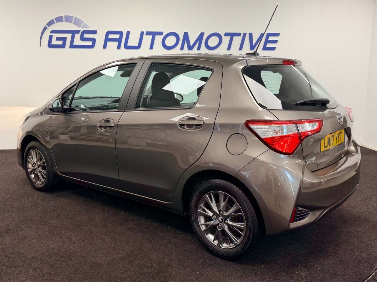 2017 TOYOTA YARIS 2017 TOYOTA YARIS