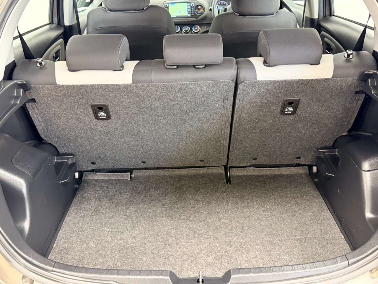 2017 TOYOTA YARIS 2017 TOYOTA YARIS