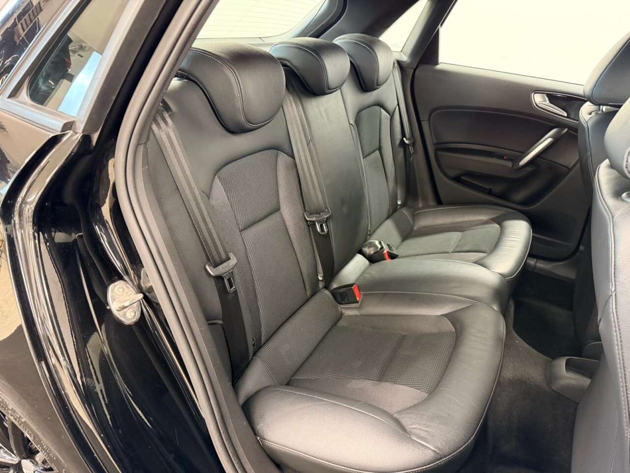 2018 AUDI A1 2018 AUDI A1