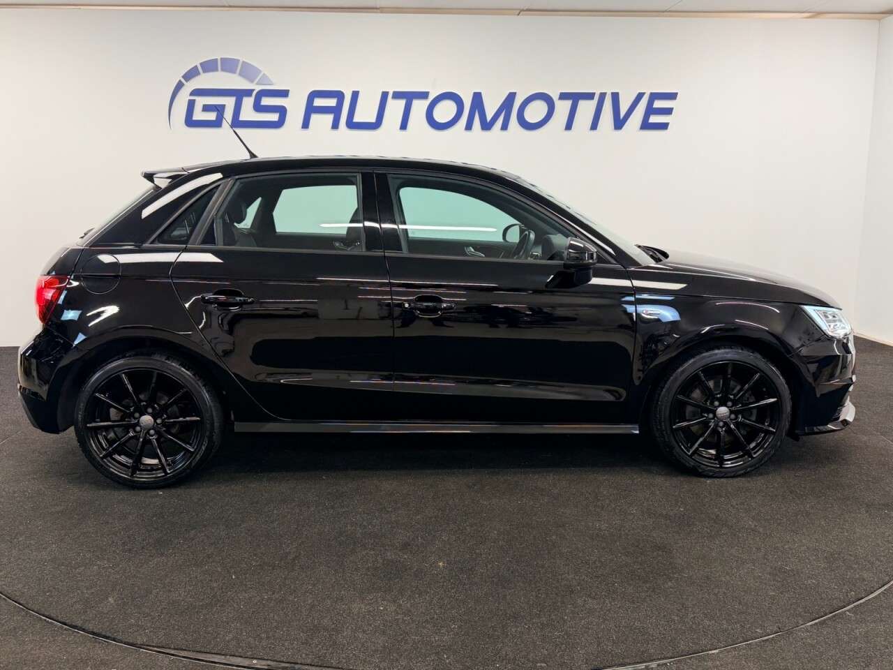2018 AUDI A1 2018 AUDI A1