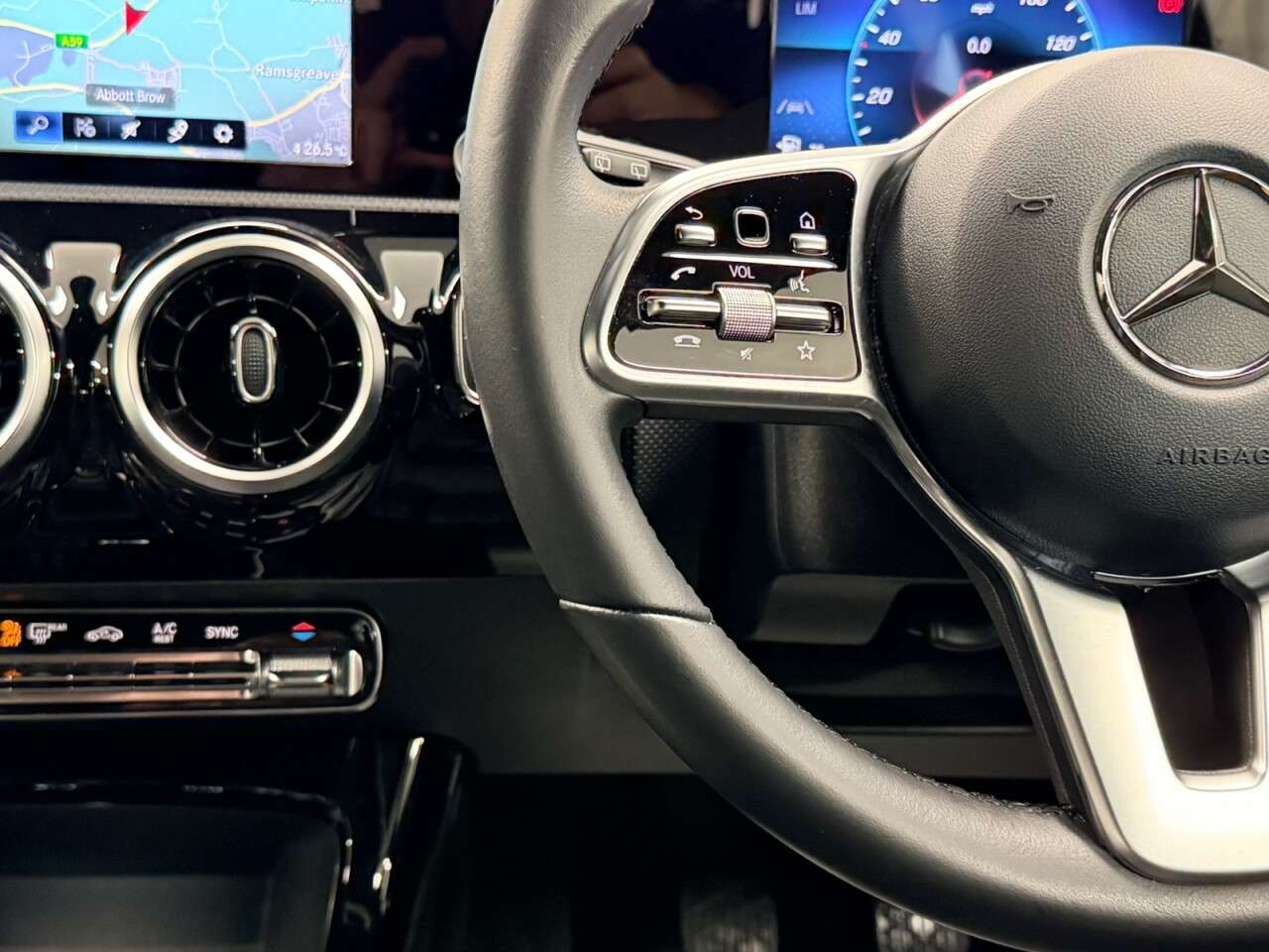 2019 MERCEDES-BENZ A CLASS 2019 MERCEDES-BENZ A CLASS