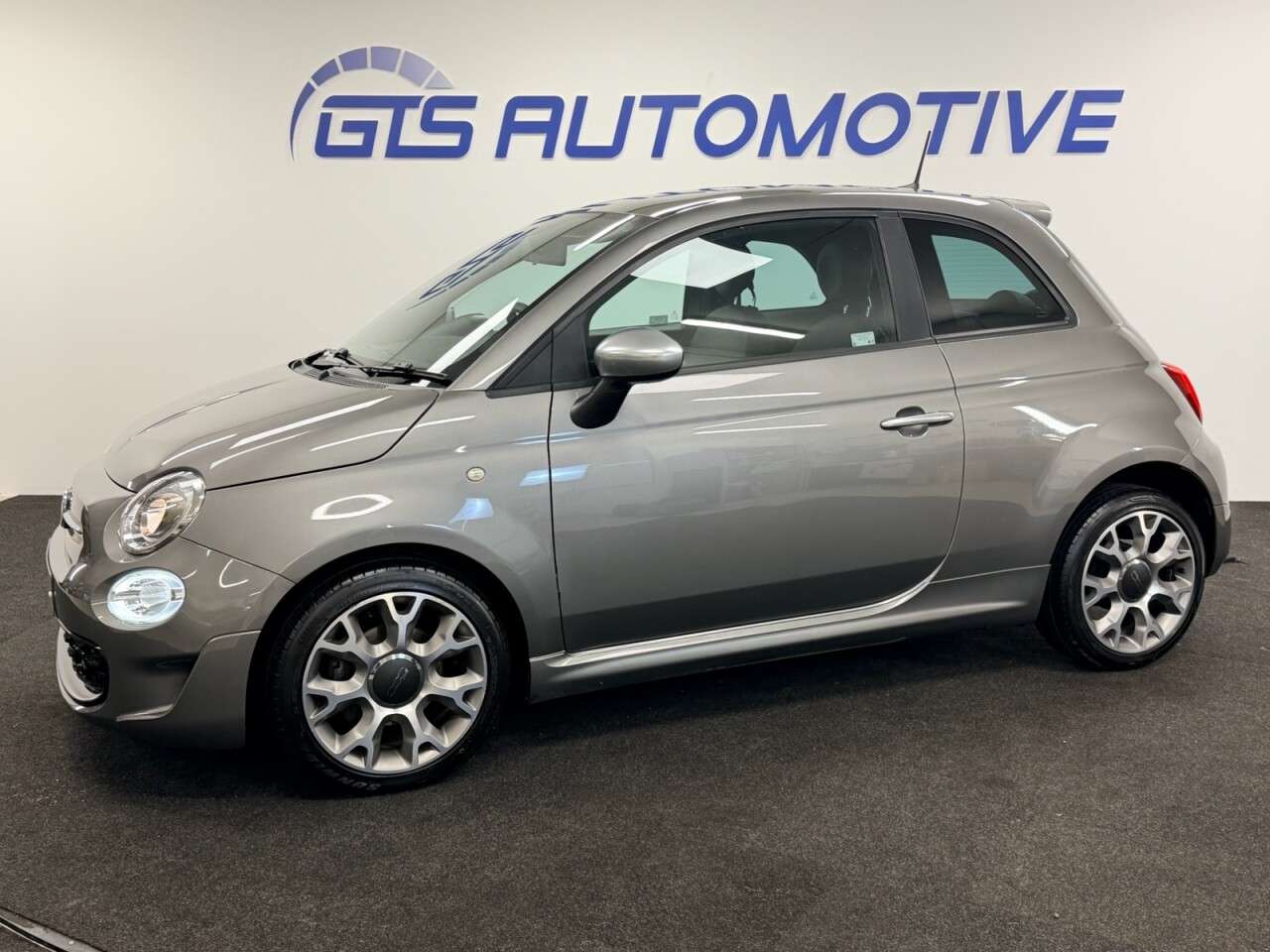 2020 FIAT 500 2020 FIAT 500