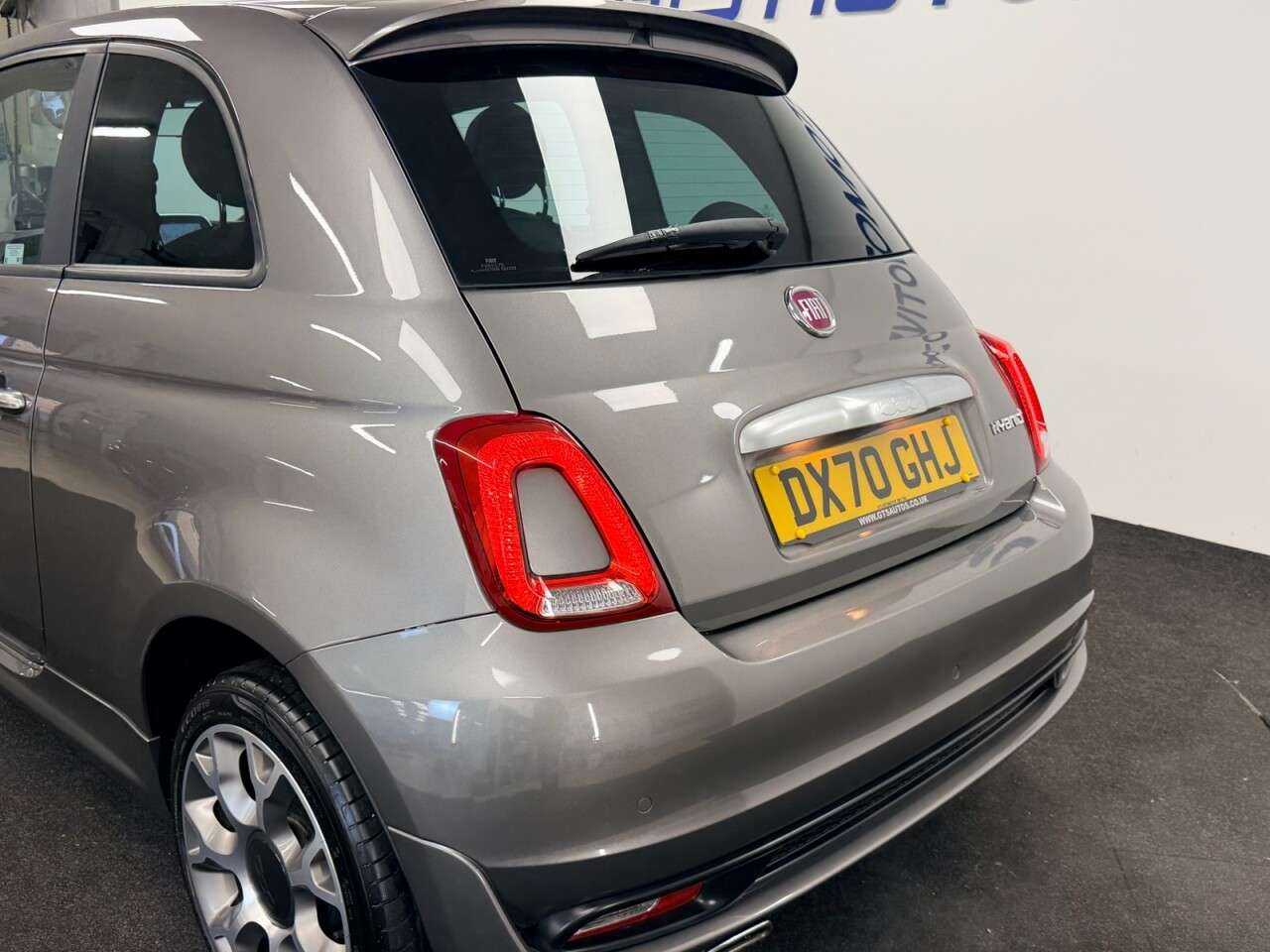 2020 FIAT 500 2020 FIAT 500