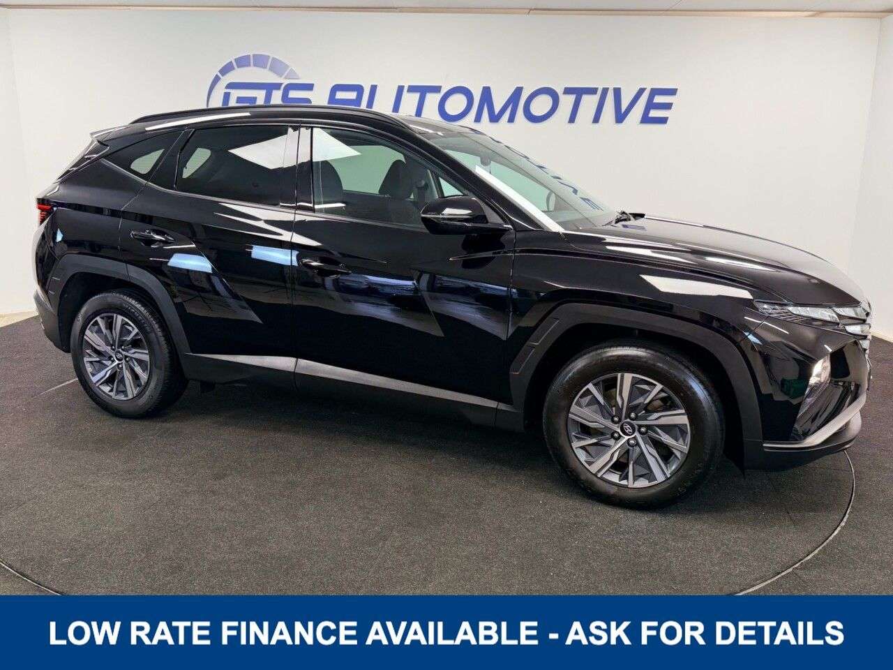 A 2021 HYUNDAI TUCSON 1.6 TURBO-GDi SE CONNECT 150 BHP + SAT NAV + REAR CAMERA + APPLE CAR PLAY S A 2021 HYUNDAI TUCSON 1.6 TURBO-GDi SE CONNECT 150 BHP + SAT NAV + REAR CAMERA + APPLE CAR PLAY S